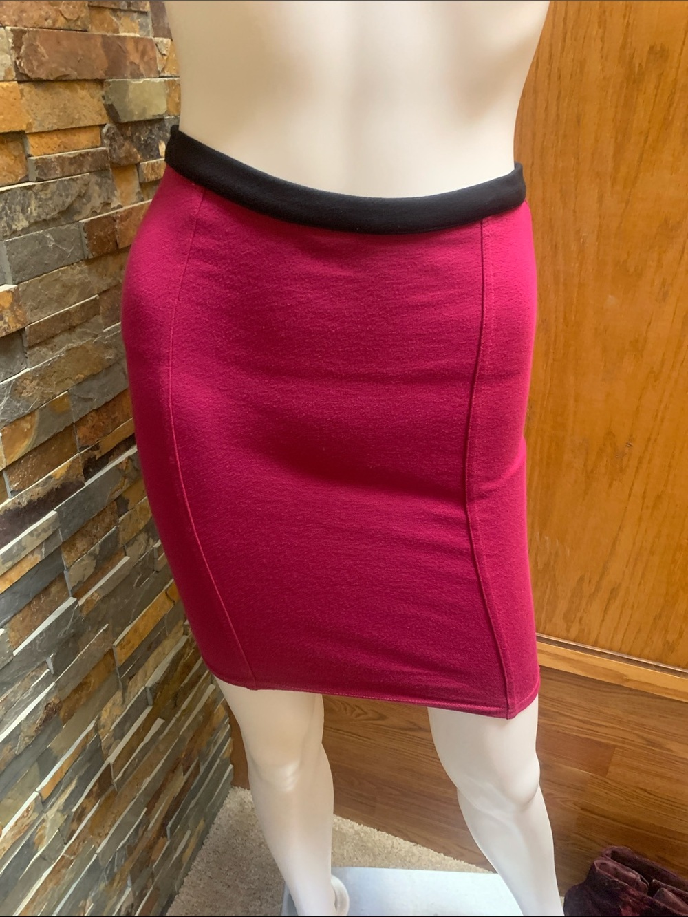 Guess Hot Pink skirt with Black Trim and Side Zipper xs